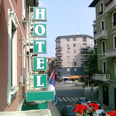 Hotel Losanna Milán Exterior foto
